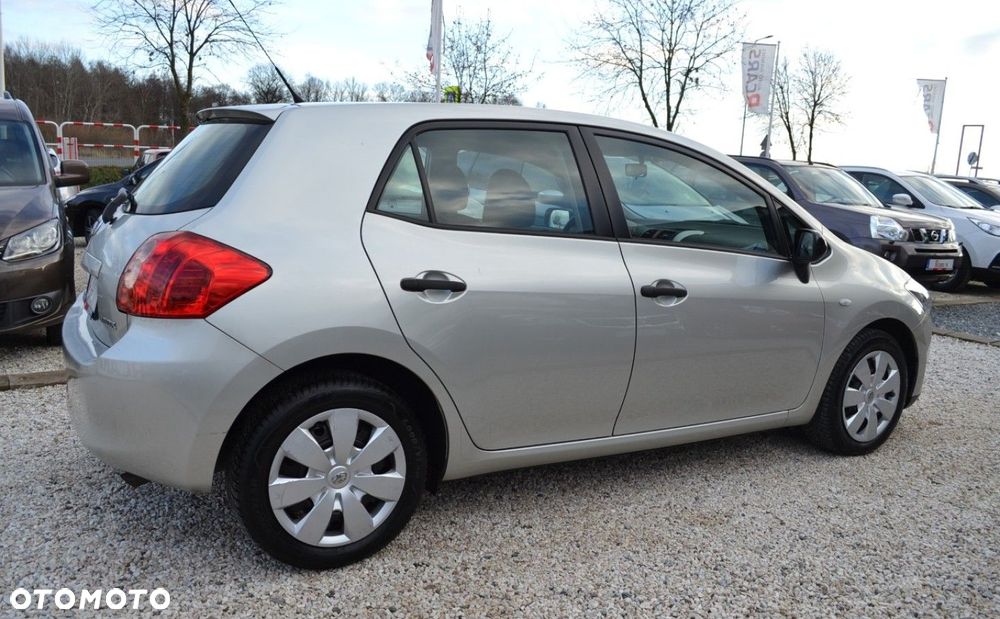 Toyota Auris 1.33 VVT-i Terra - 16
