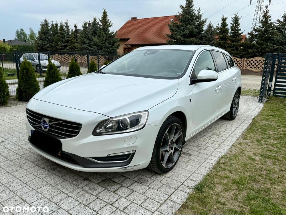 Volvo V60 D4 Drive-E Ocean Race - 1
