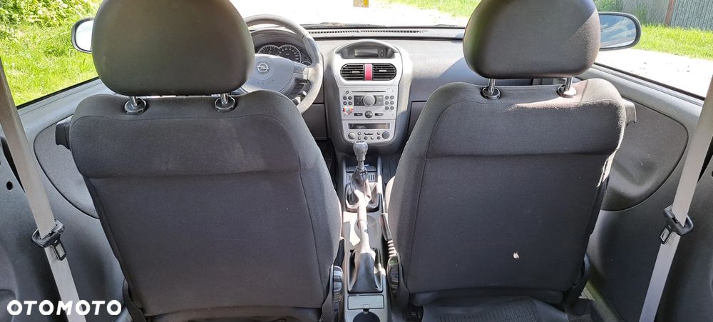 Opel Corsa 1.2 16V Cosmo - 15