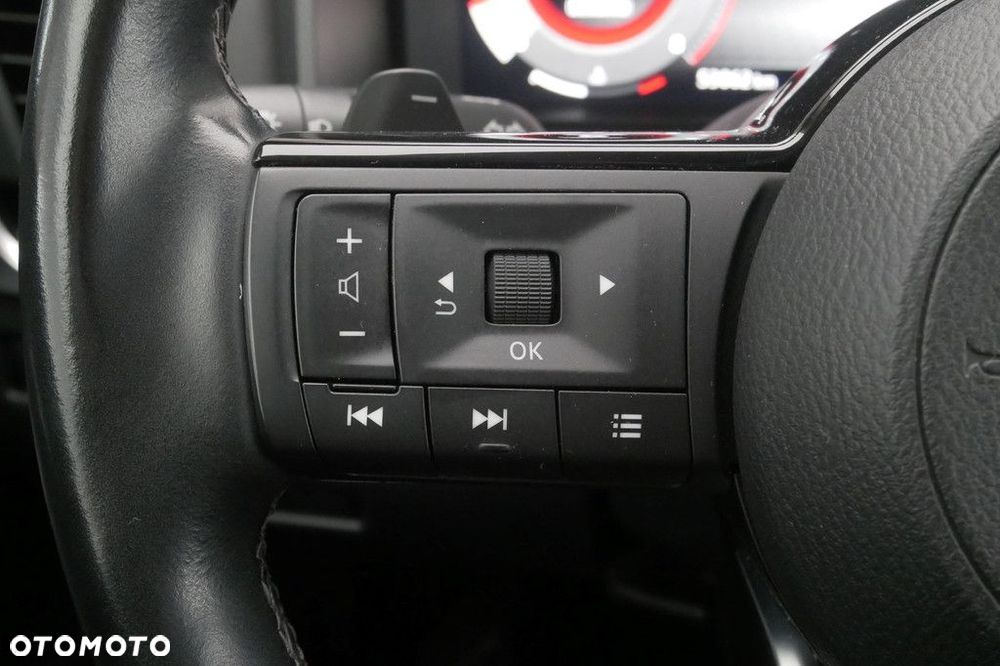 Nissan Qashqai 1.3 DIG-T mHEV N-Connecta Xtronic - 27