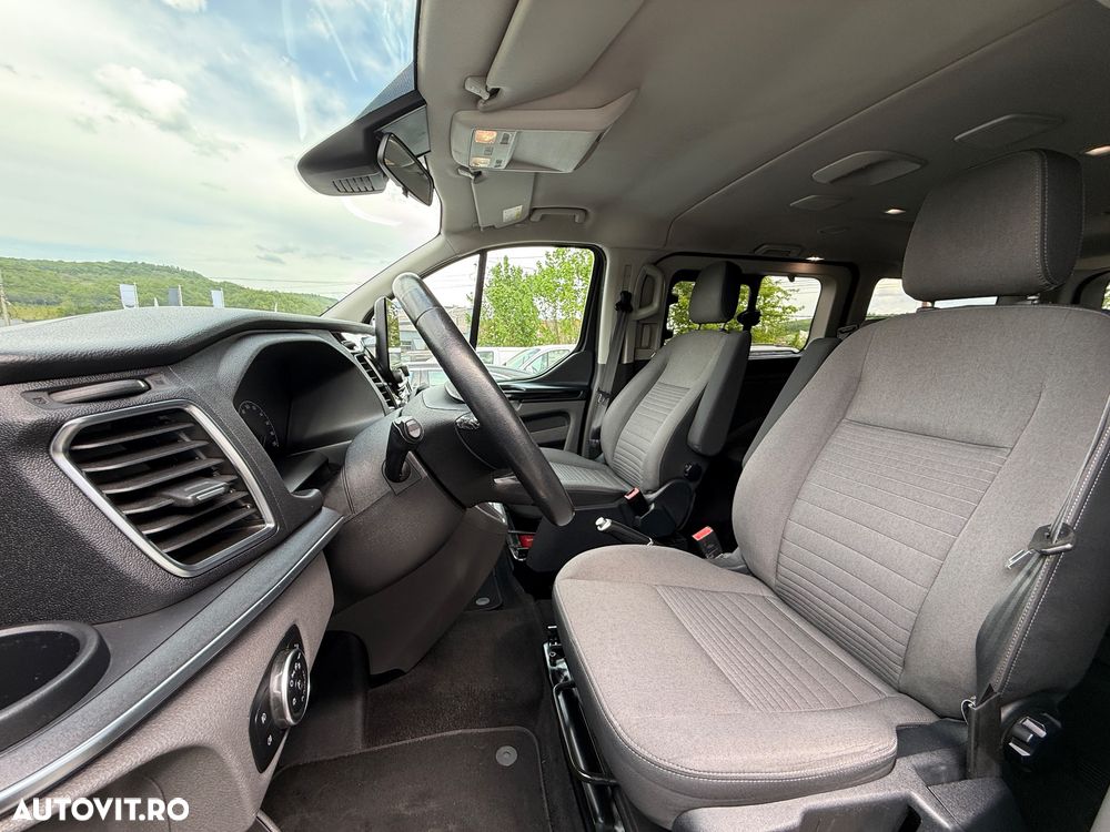 Ford Tourneo Custom - 6