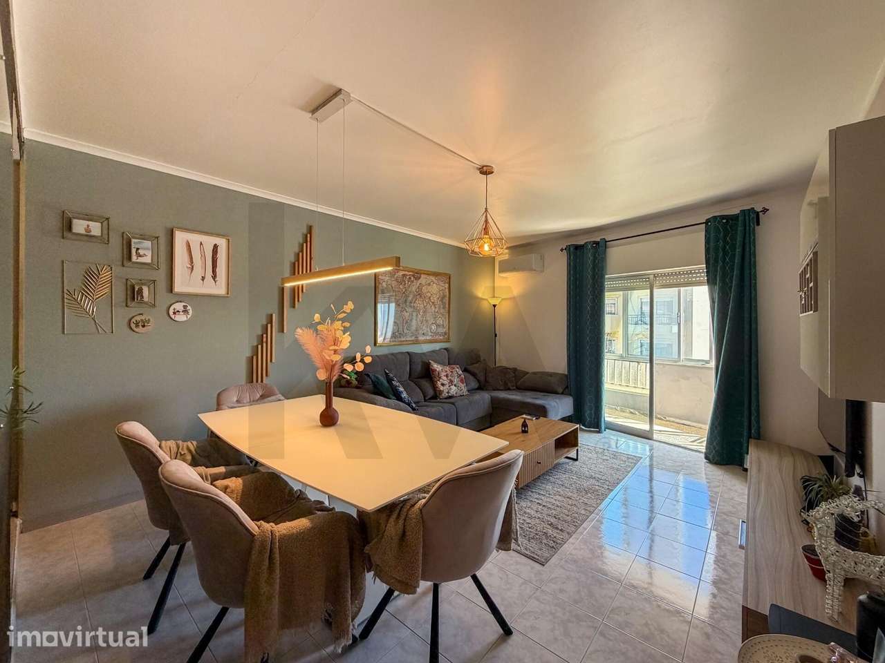 Apartamento T2 Parcialmente Remodelado e Luminoso – Olhão - Grande imagem: 2/41