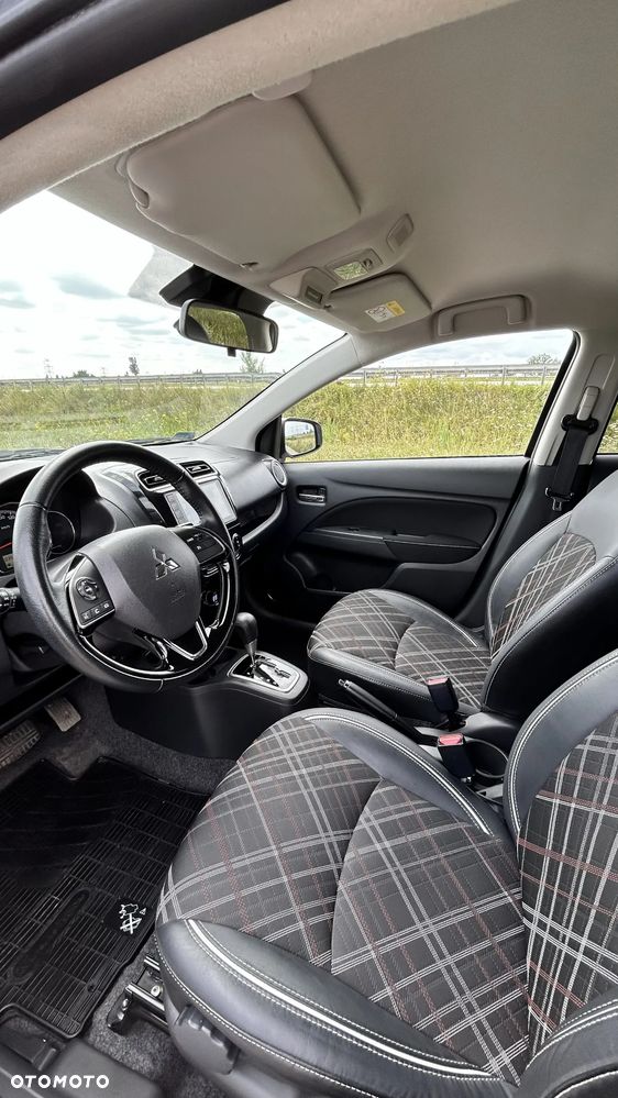 Mitsubishi Space Star 1.2 AS&G Instyle CVT - 14