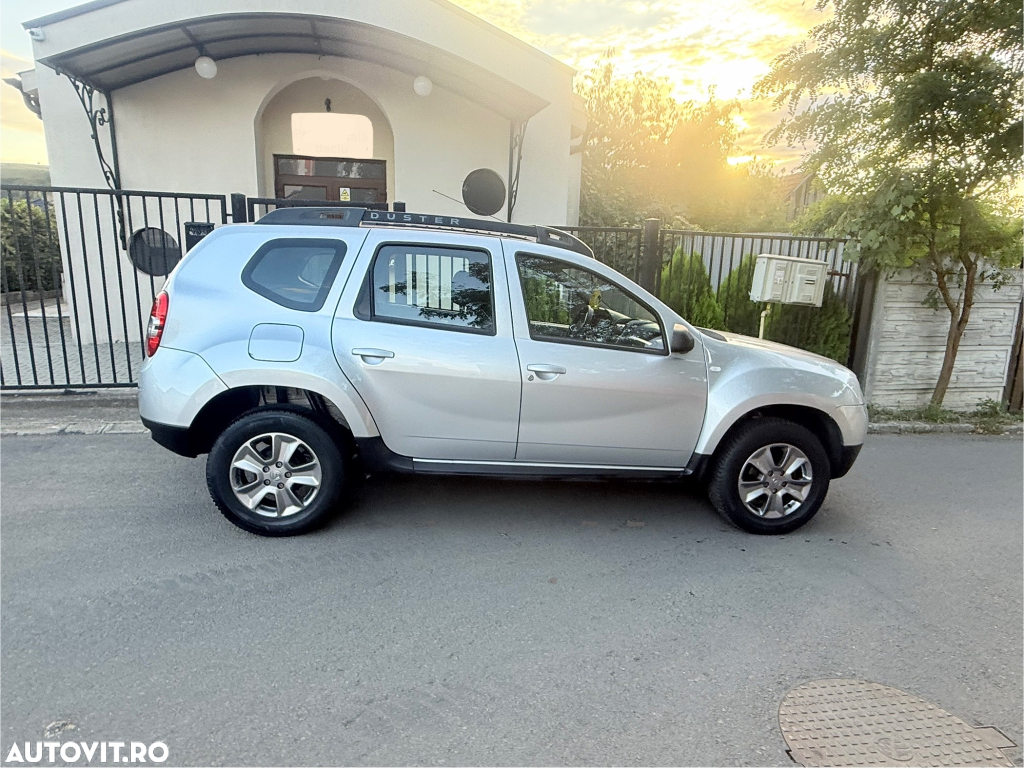 Dacia Duster 1.6 SCe Prestige jante 16" - 30