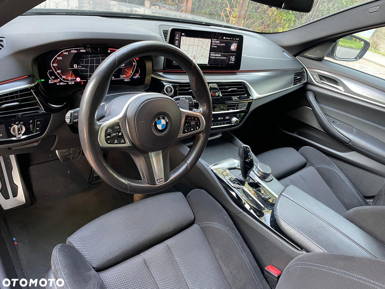 BMW Seria 5 520d xDrive M Sport sport - 11