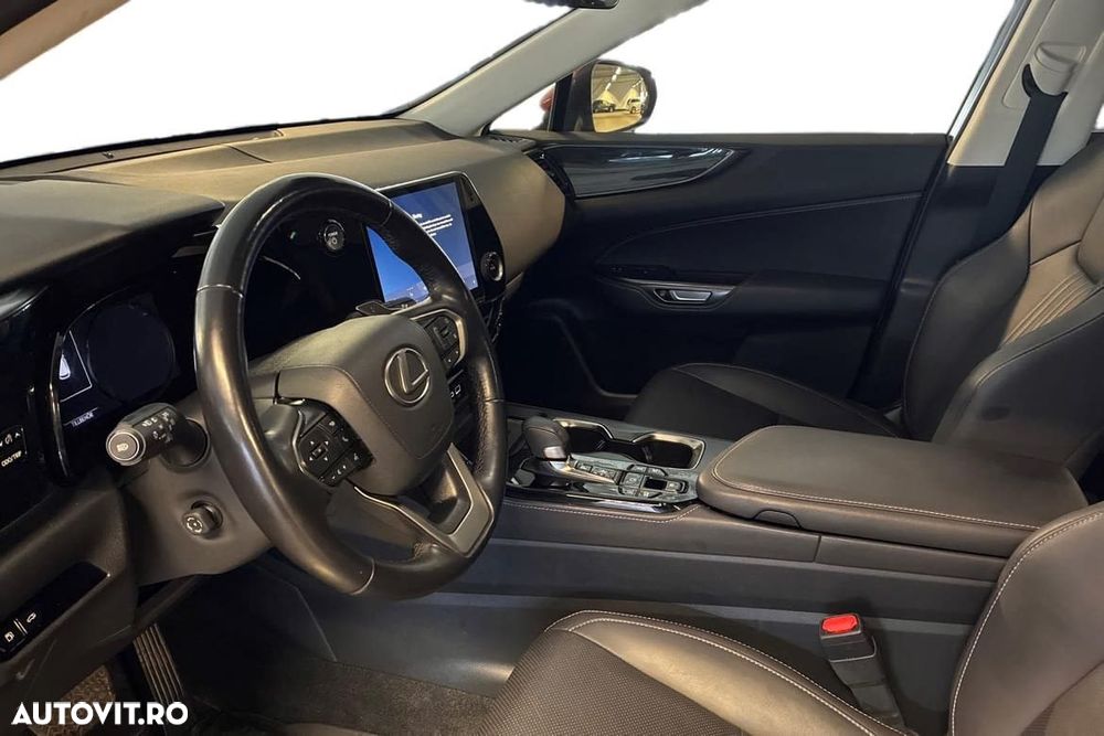Lexus Seria NX 450h+ E-FOUR Business - 11