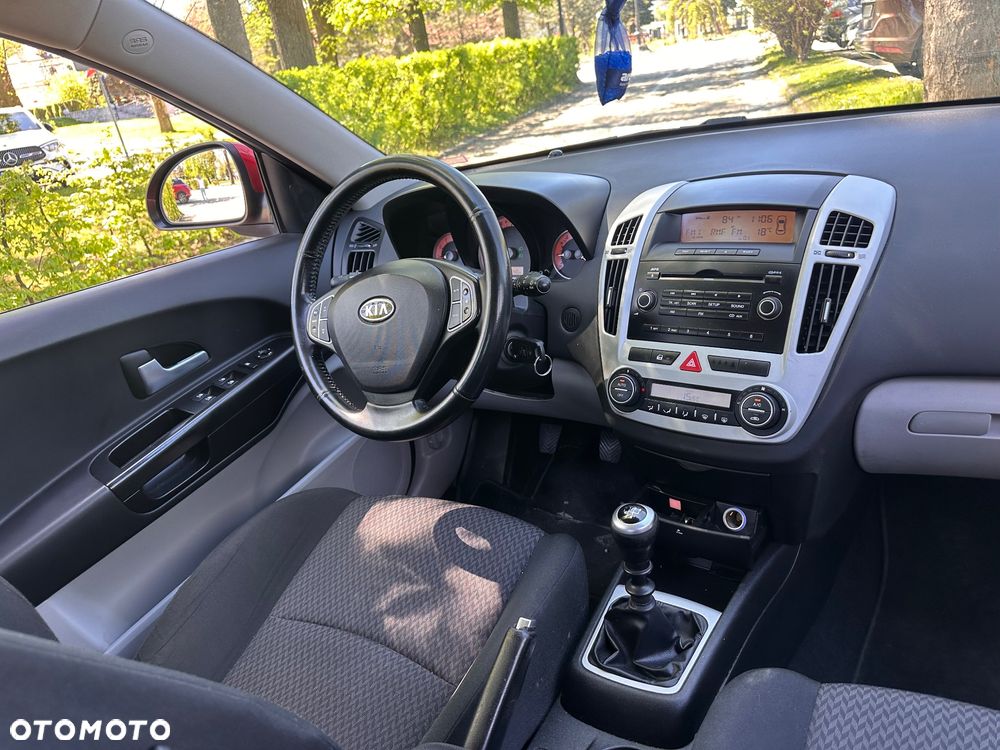 Kia Ceed 1.6 CVVT LX - 6
