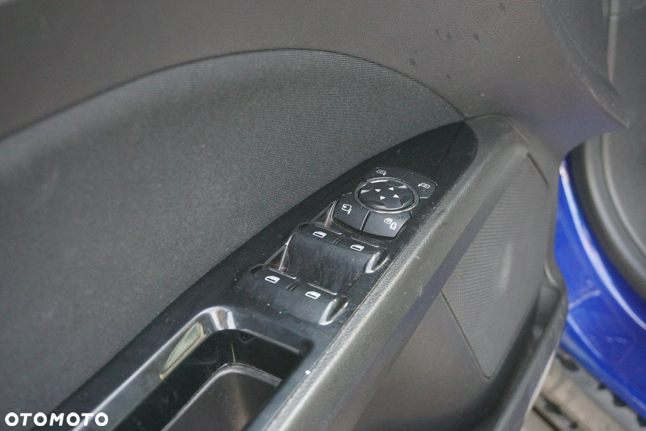 Ford Mondeo - 8