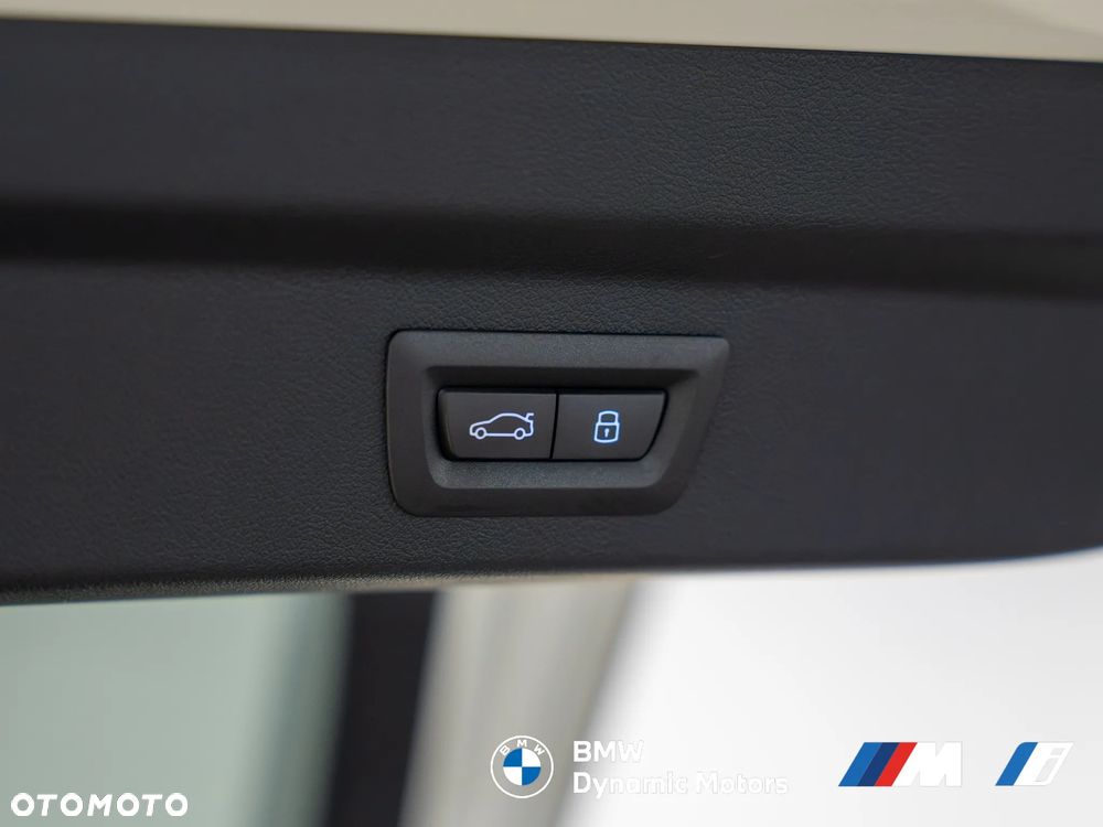 BMW iX2 eDrive20 - 14