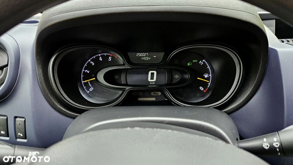 Opel Vivaro L2H1 2.9t Edition - 32