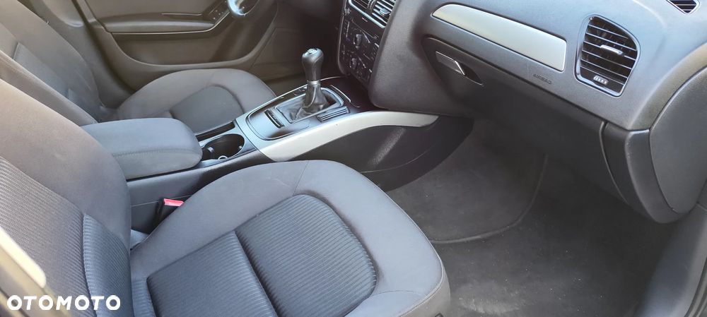 Audi A4 Avant 2.0 TDI - 31