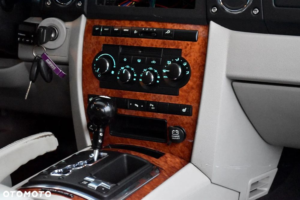 Jeep Commander 3.0 CRD DPF Automatik Overland - 29