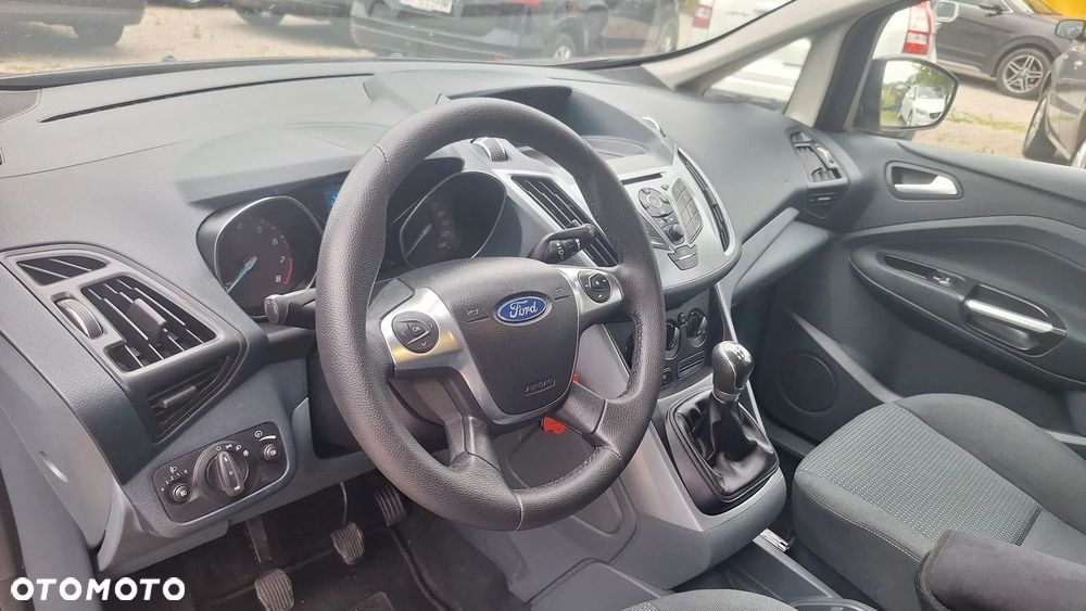 Ford C-MAX - 16
