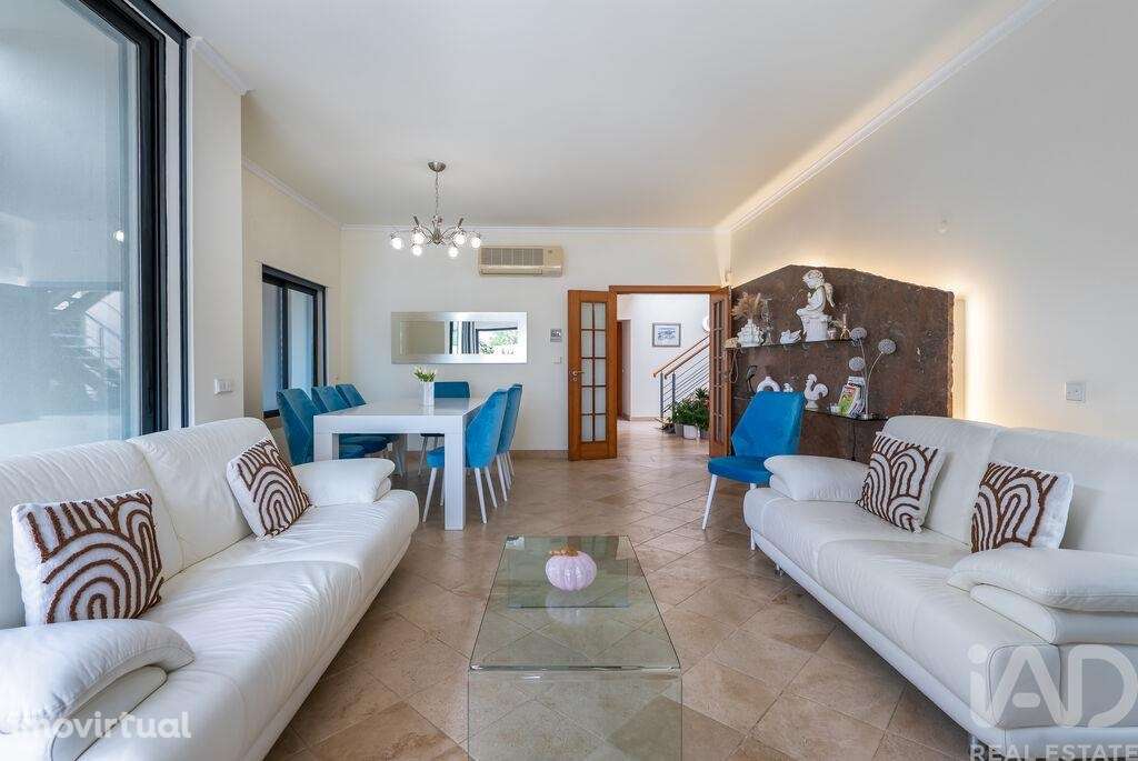 Moradia isolada T5 em Quarteira de 261,5 m2 - Grande imagem: 4/40