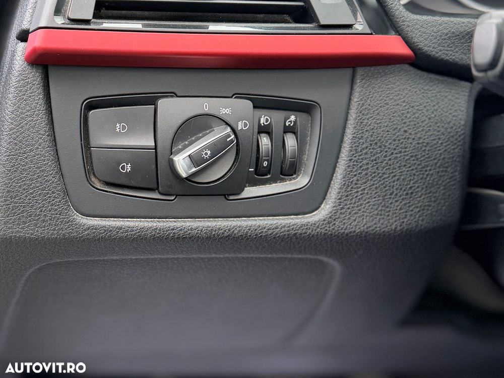 BMW Seria 3 318d Luxury Line - 19