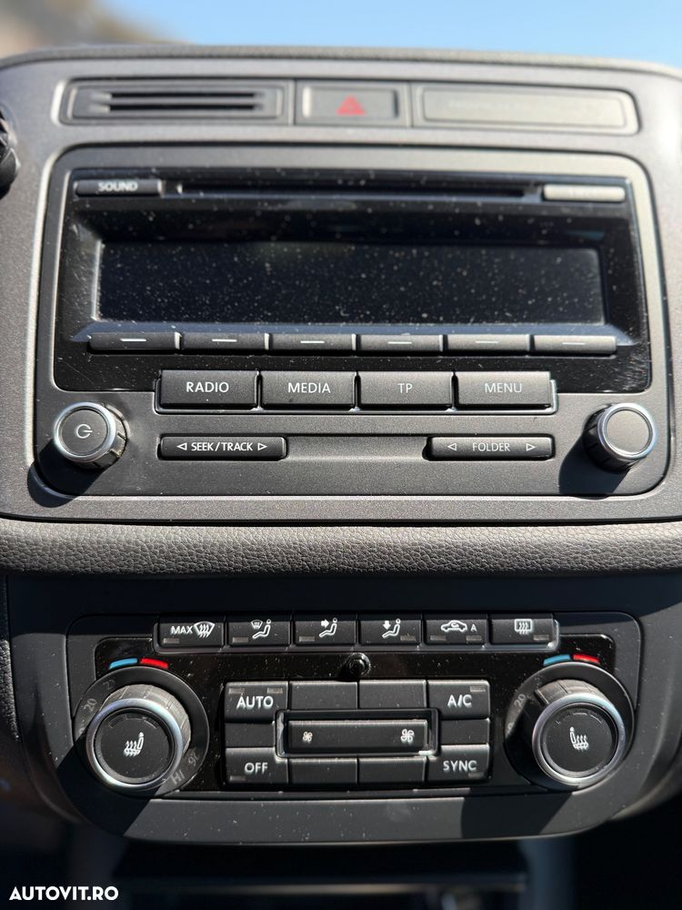 Volkswagen Tiguan - 12