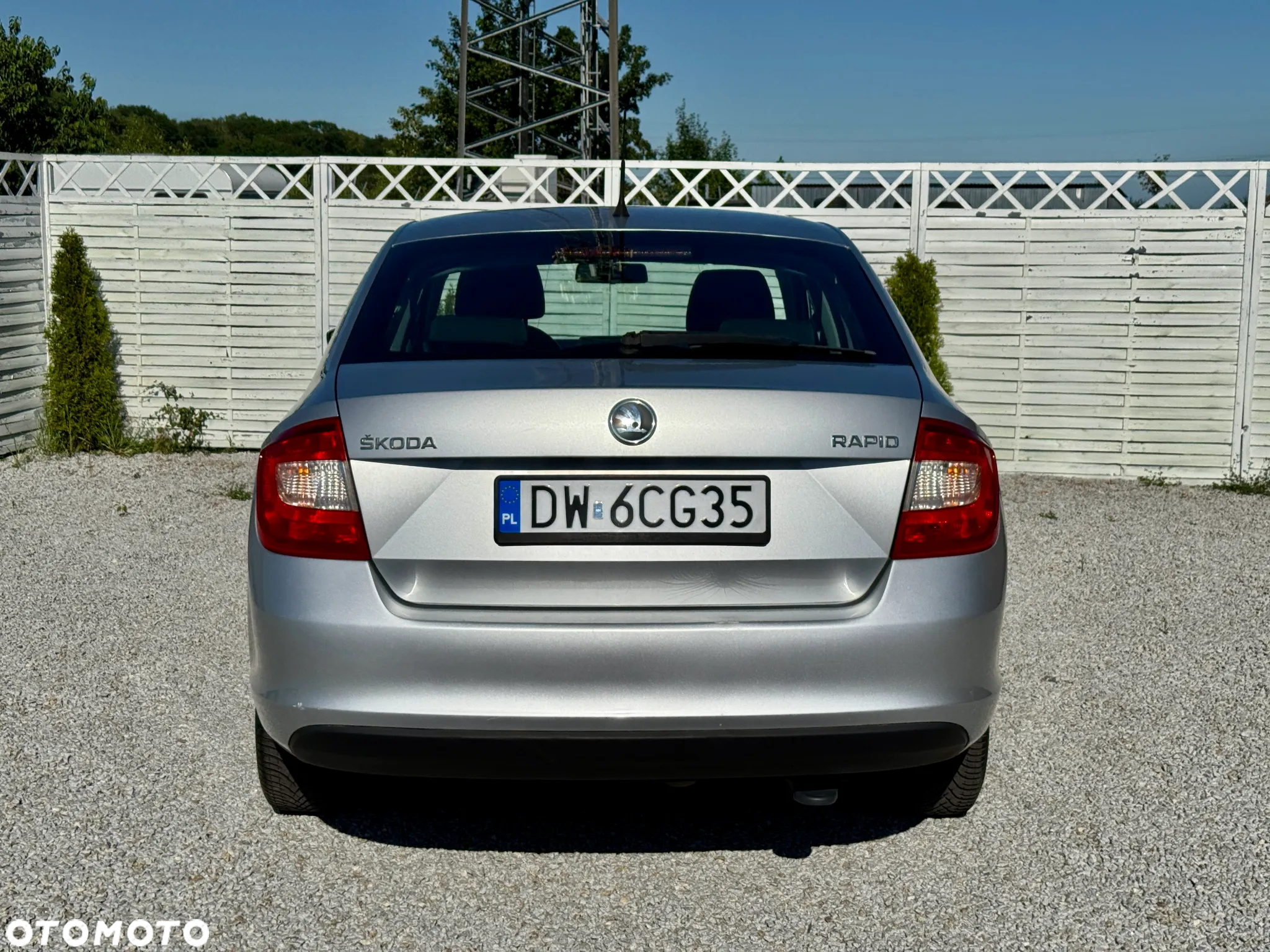 Skoda RAPID 1.2 TSI Edition - 23