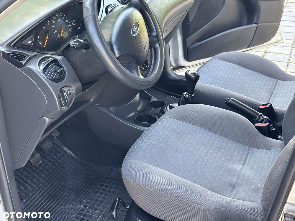 Ford Focus - 3