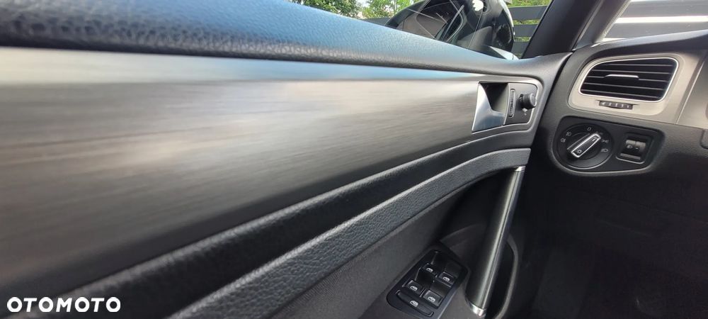 Volkswagen Golf 1.4 TSI BMT Comfortline - 9