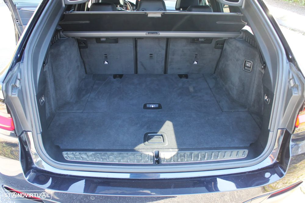 BMW 540 d xDrive Pack Desportivo M Auto - 48