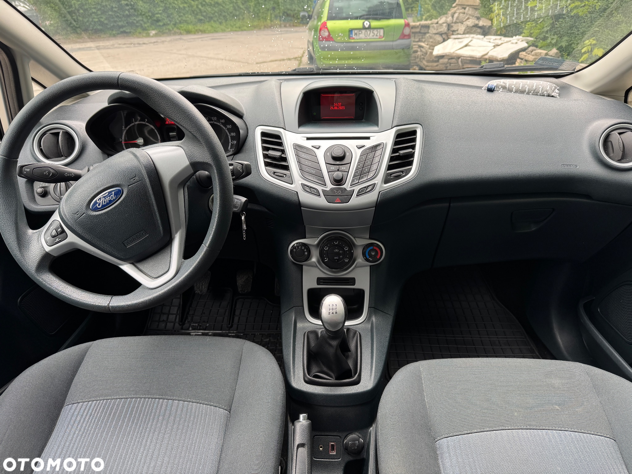 Ford Fiesta 1.25 Ambiente - 6
