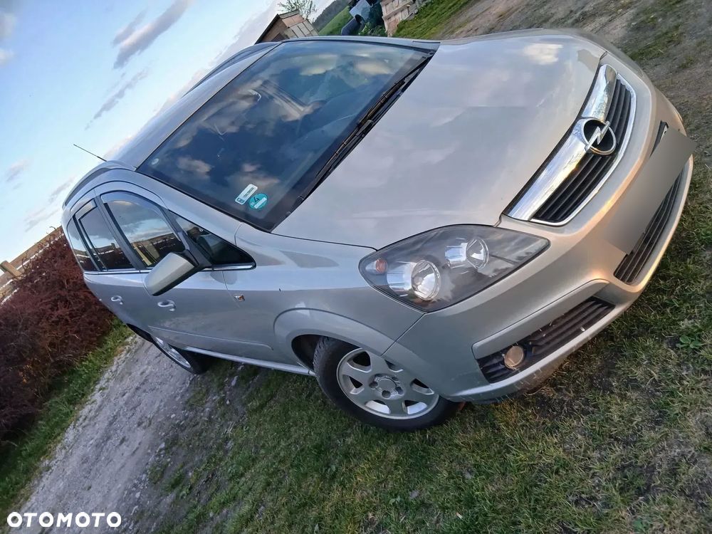 Opel Zafira - 3