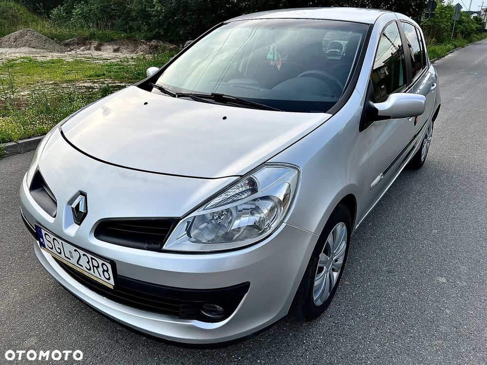 Renault Clio - 2