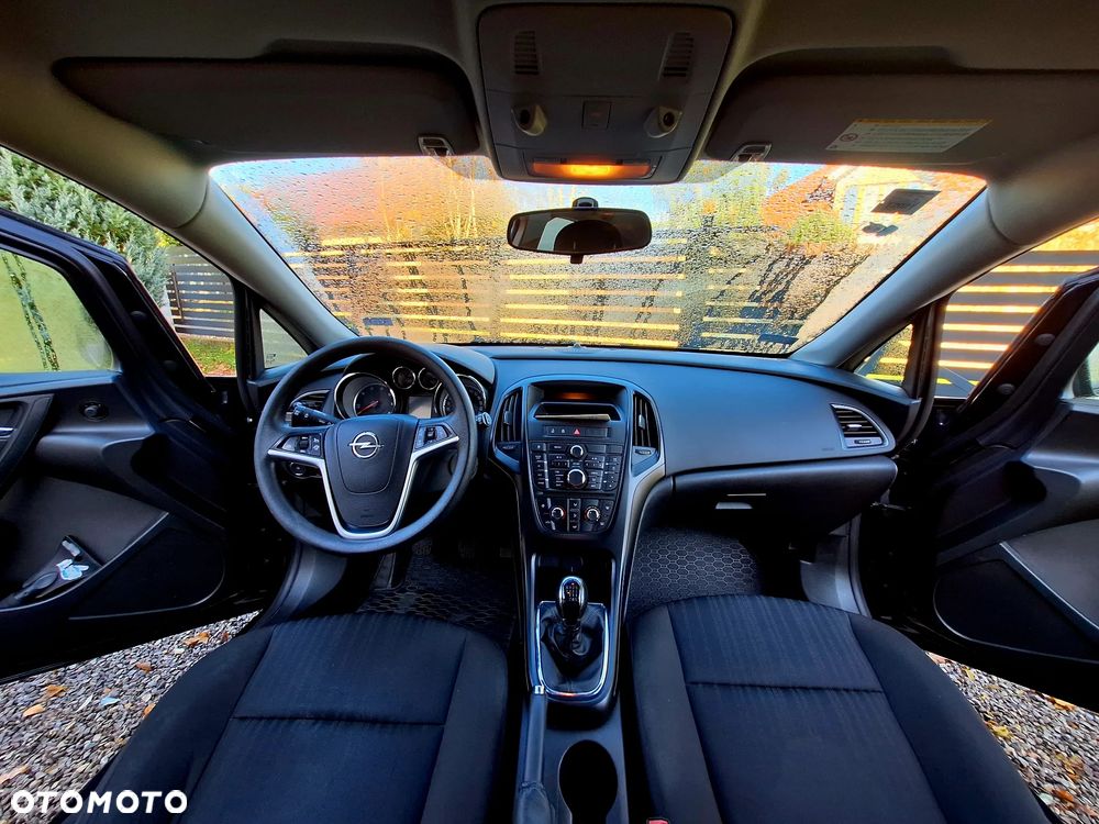 Opel Astra 1.6 CDTI Dynamic - 2