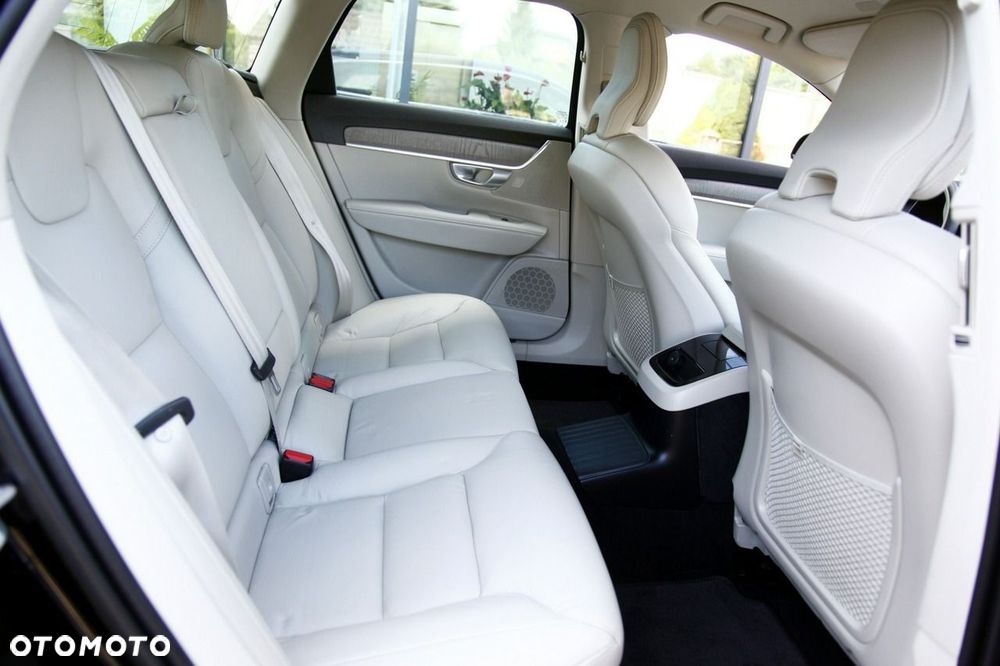 Volvo V90 T8 Recharge AWD Plus Dark - 16