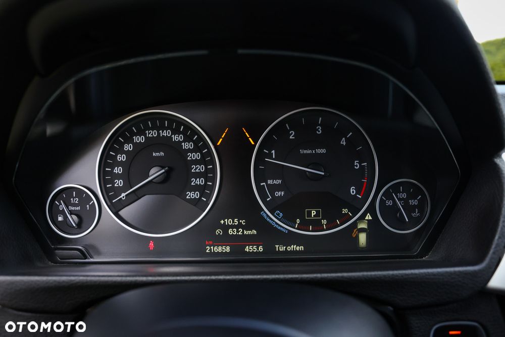 BMW Seria 3 318d Edition Luxury Line Purity - 27