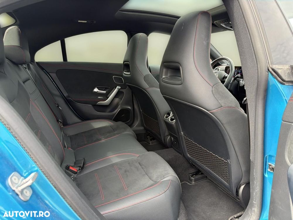 Mercedes-Benz CLA 250 MHEV 4MATIC Coupe - 14
