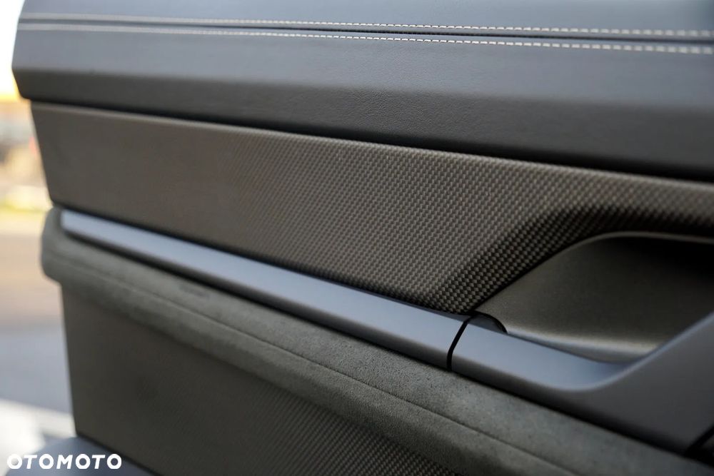 Porsche Taycan GTS - 16