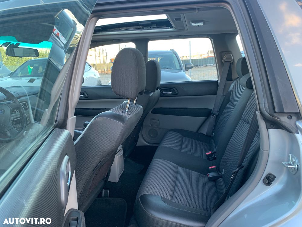 Subaru Forester 2.0 Base Aut - 27