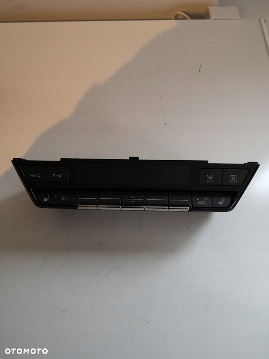 AUDI A3 8Y RS PANEL NAWIEWU I KLIMATYZACJI 8Y0820043C - 1