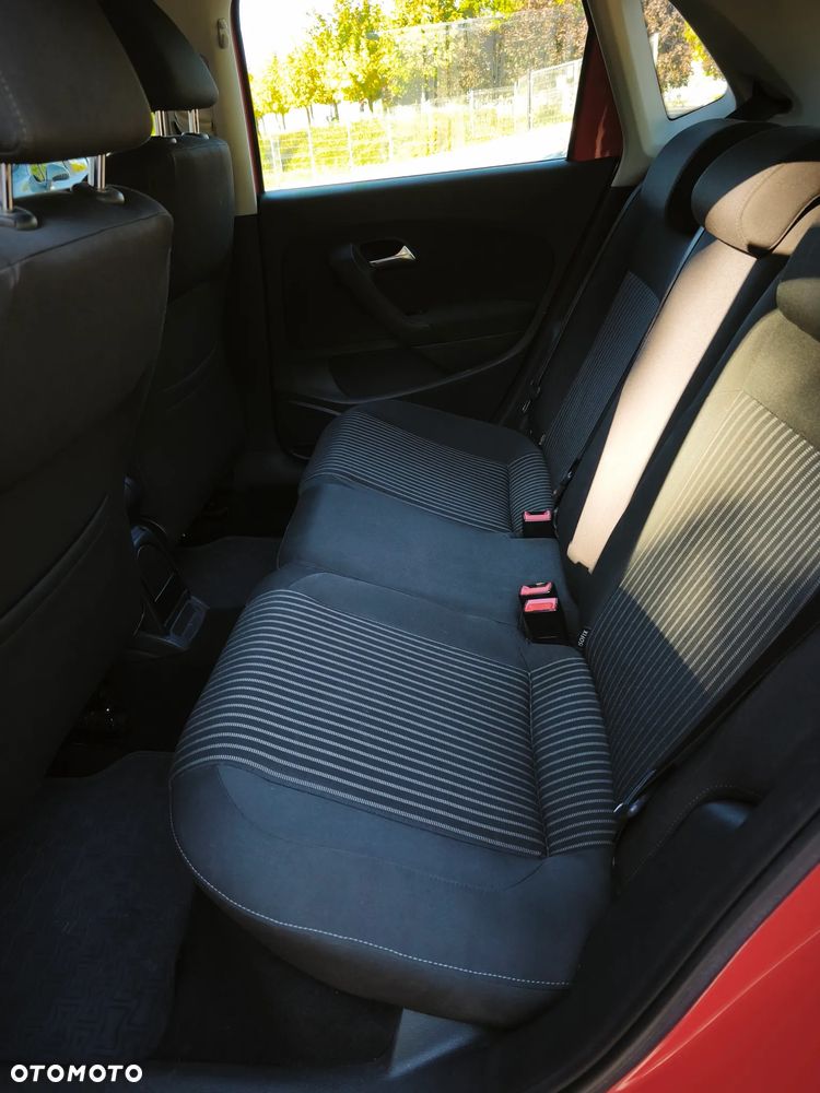 Volkswagen Polo - 12