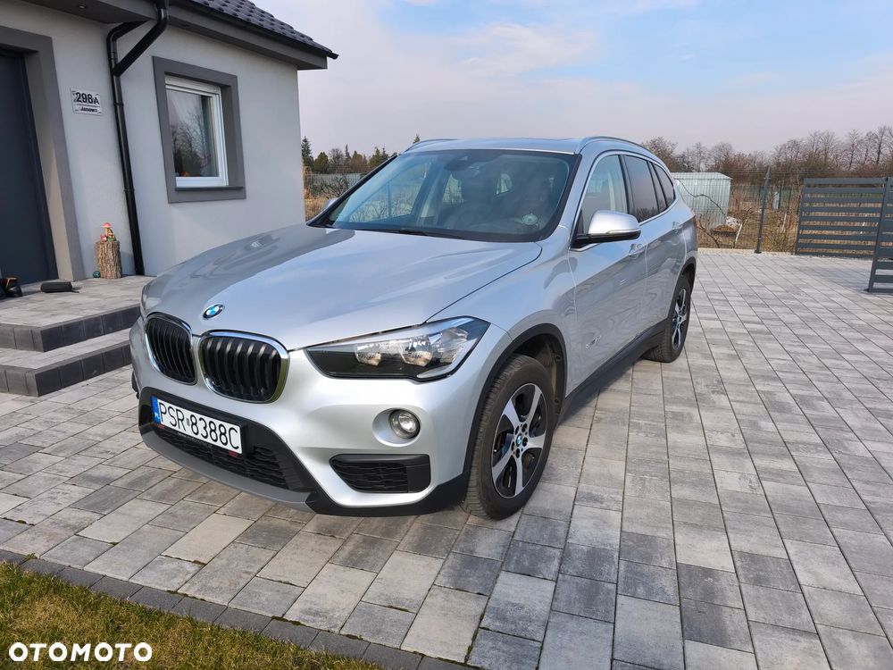 BMW X1 sDrive18d xLine - 4