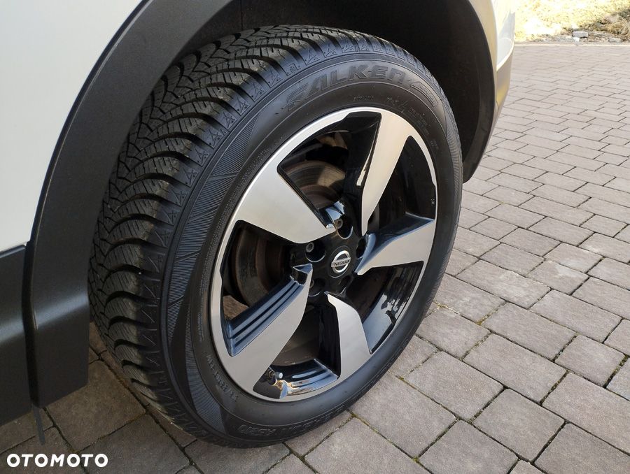 Nissan Qashqai 1.6 DIG-T N-Connecta - 25