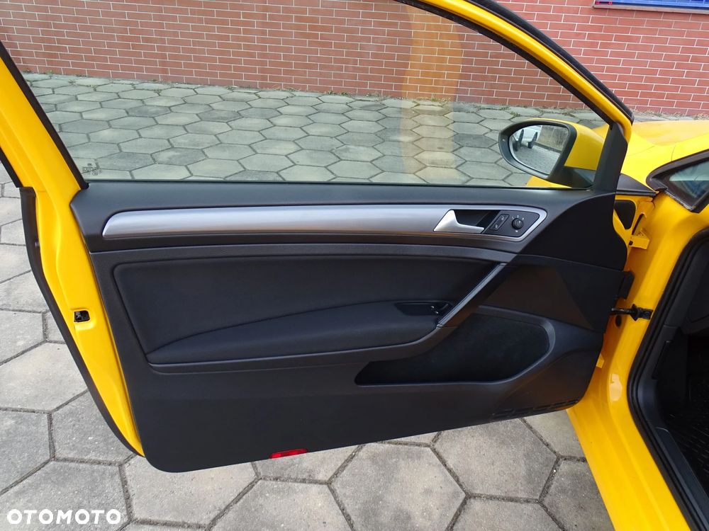 Volkswagen Golf 1.6 TDI BMT Highline - 15