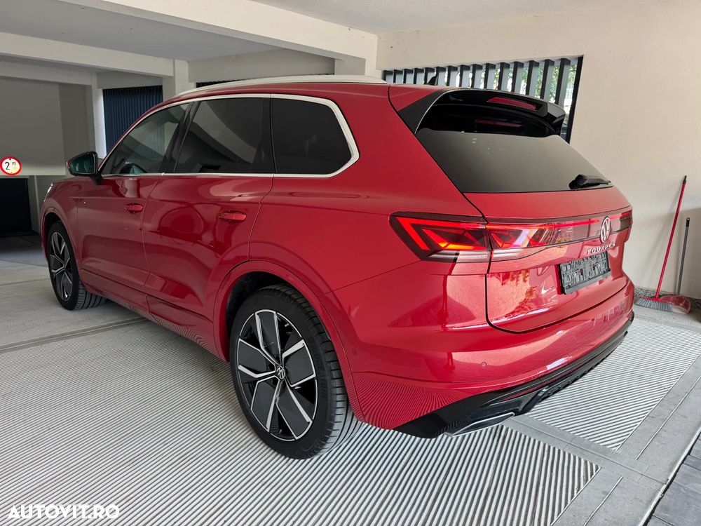 Volkswagen Touareg V6 TDI 4MOTION R-Line - 23