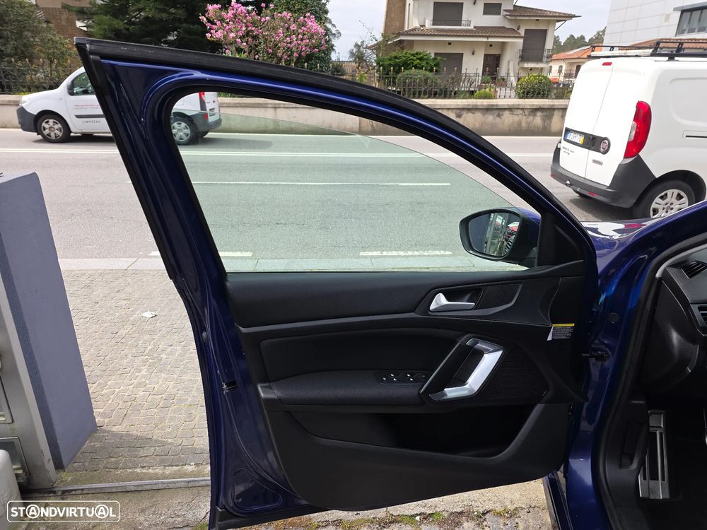 Peugeot 308 BlueHDi 130 Allure Pack - 15