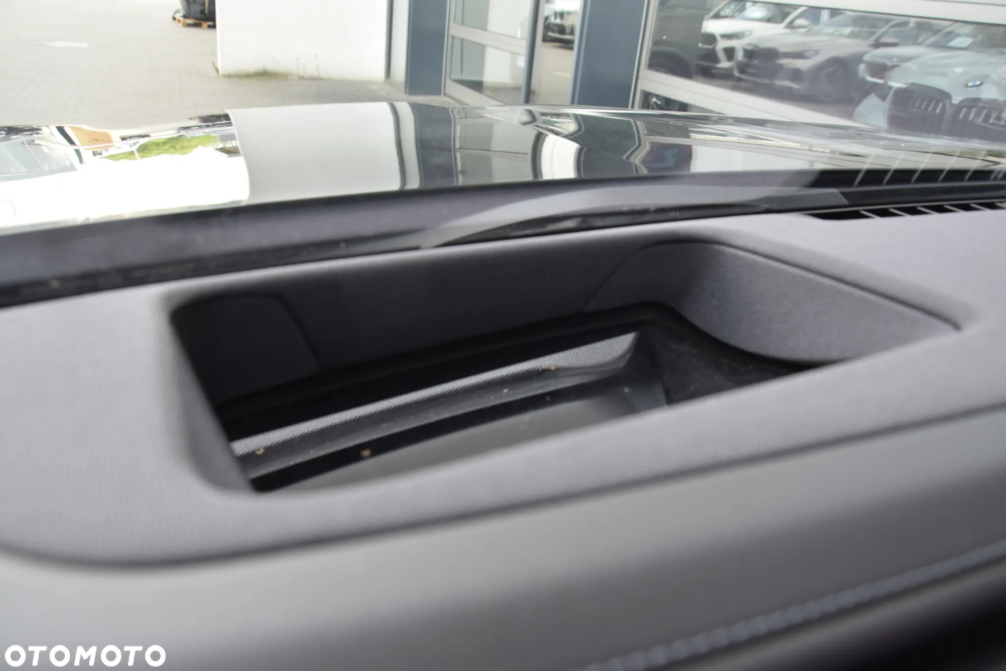 BMW Seria 7 - 33