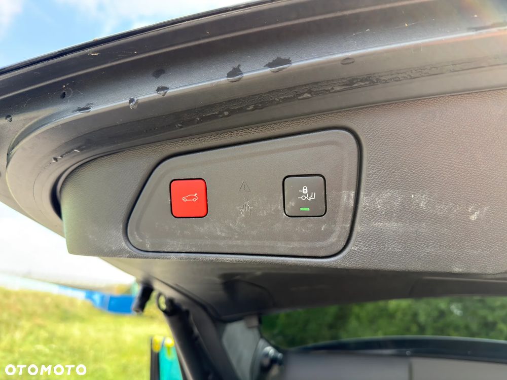 Peugeot 3008 PureTech 130 Stop & Start GPF EAT8 GT - 20