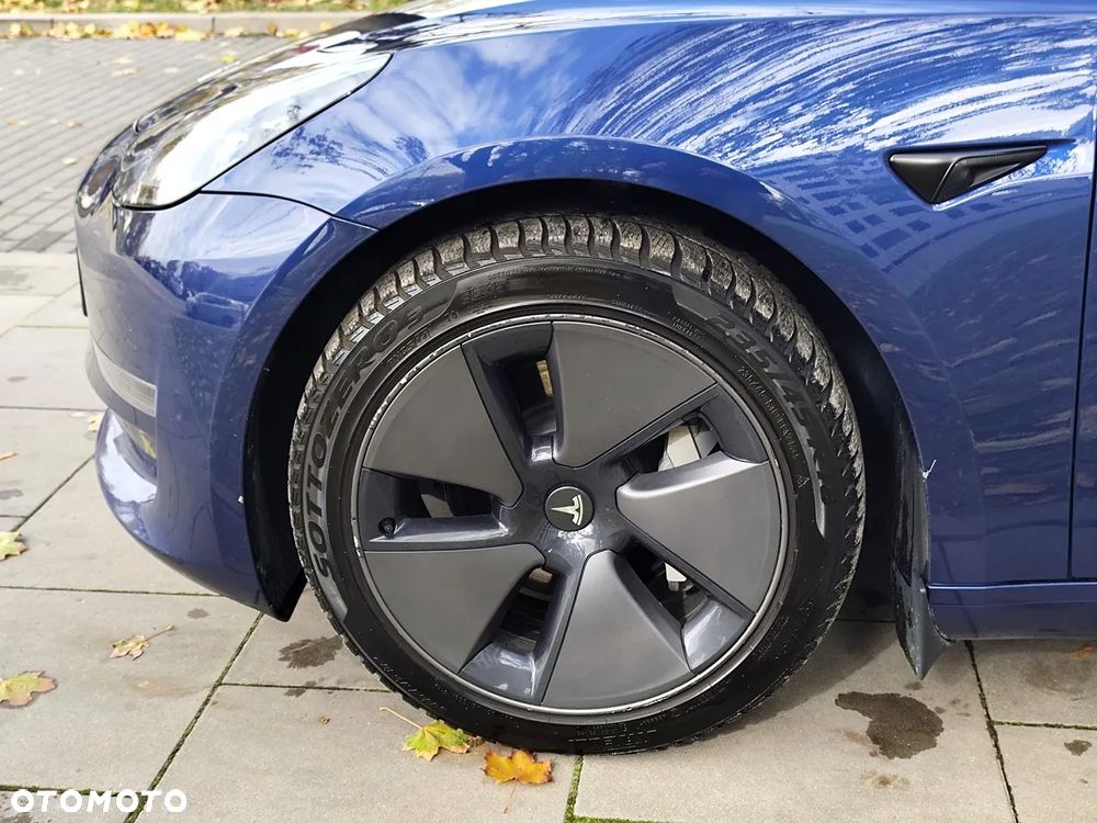 Tesla Model 3 - 15