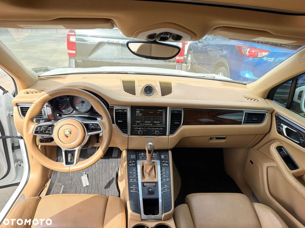 Porsche Macan - 8