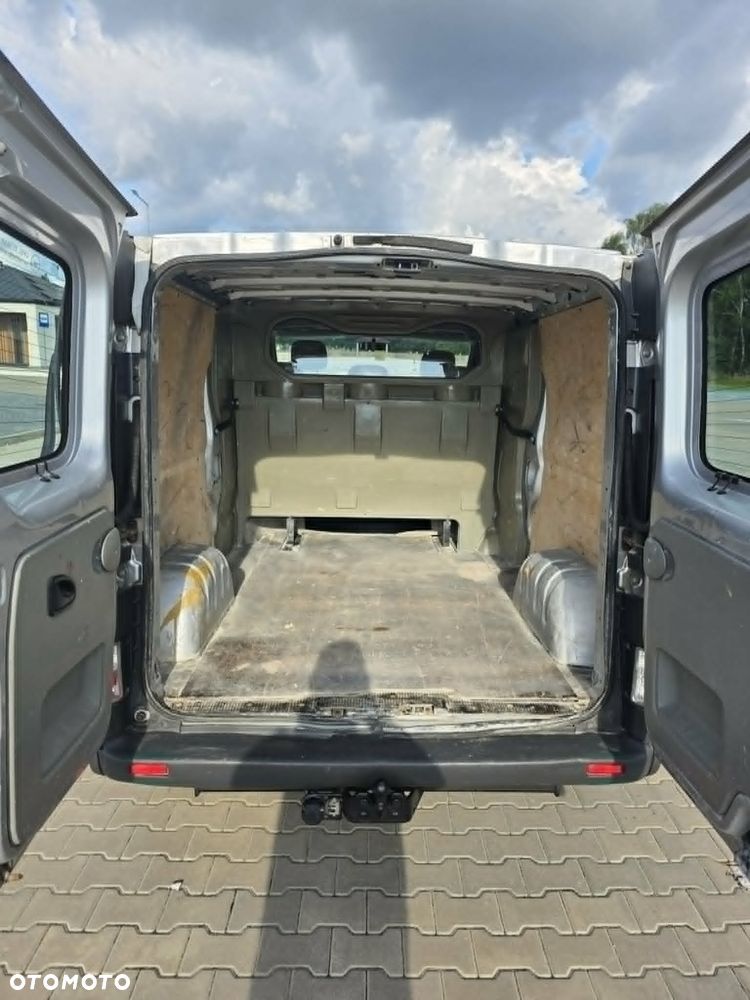 Opel Vivaro - 16
