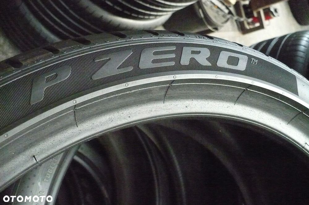 2x PIRELLI P Zero PZ4 235/35R19 5,3mm 6,2mm 2022 - 4