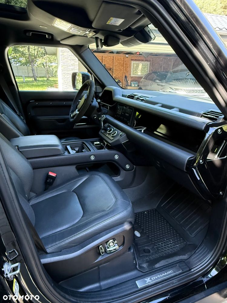 Land Rover Defender 3.0 D250 mHEV X-Dynamic SE - 11