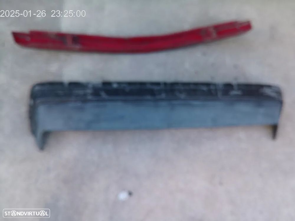 Mercedes W201/190D para-choques trás - 1