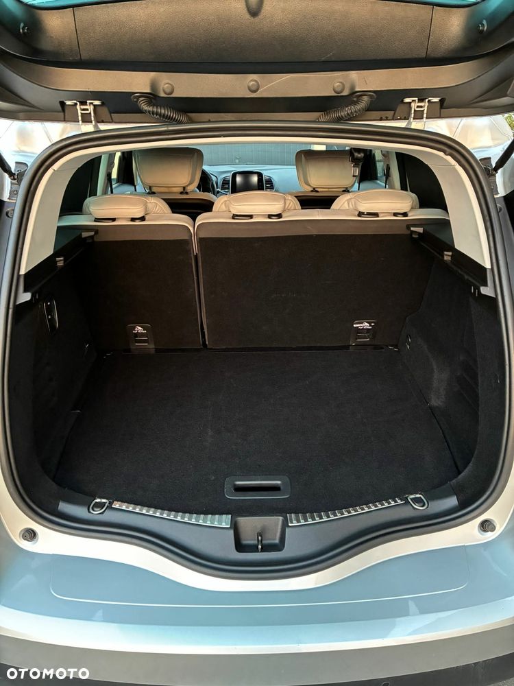 Renault Scenic ENERGY dCi 160 EDC INITIALE PARIS - 8
