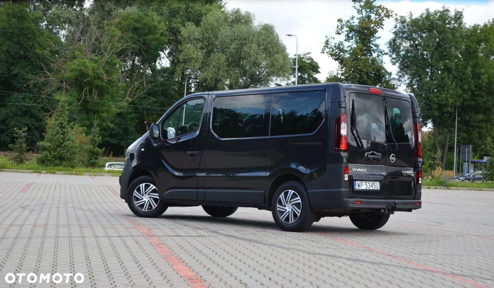 Opel Vivaro - 8